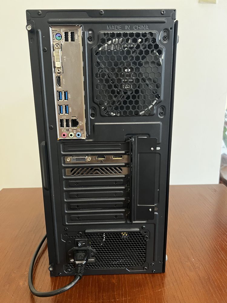 Komputer GTX 1650 SUPER/RYZEN 3 3100/8GB RAM/SSD 512 GB