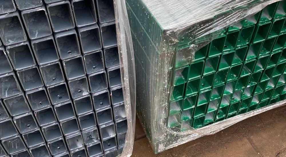 Słupki ogrodzeniowe 60x40x2 L=2,4m - pakiet 20 szt. podwójna ścianka
