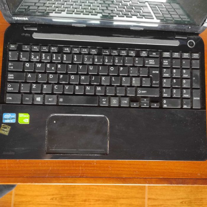 Toshiba Satellite L50-A-103 – para peças (sem HDD)