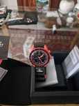 Omega x Swatch MoonSwatch SO33O100 - Kolekcjonerski Model z Lawą