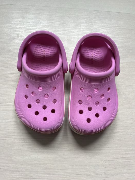 Sprzedam Crocsy dla dziewczynki