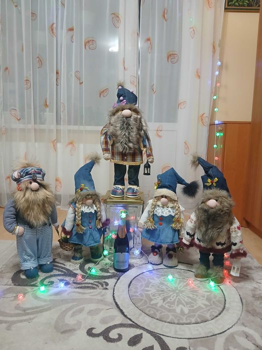 Новорічні карлики для вашого  інтер'єру