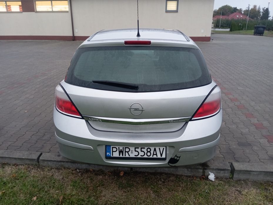 Astra H 1.6 LPG mały przebieg nie pobiera oleju!!!