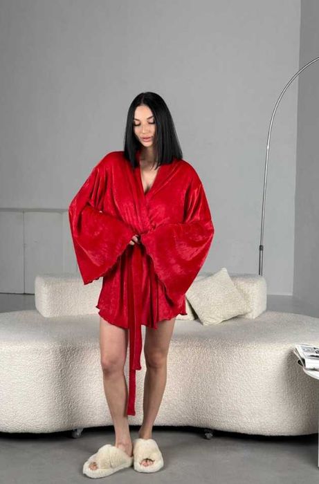 Велюровий жіночий жэнский міні халат