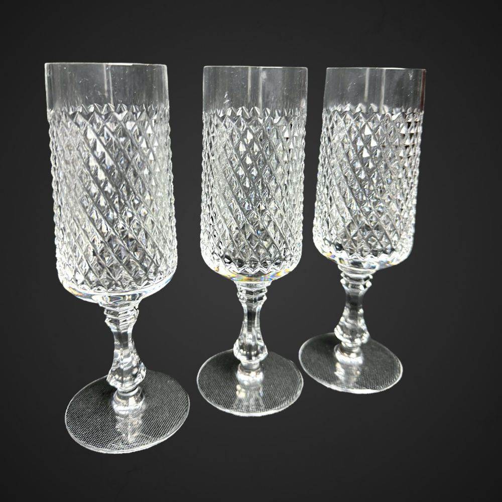 Kryształowe kieliszki w stylu glamour do szampana B4/0395
