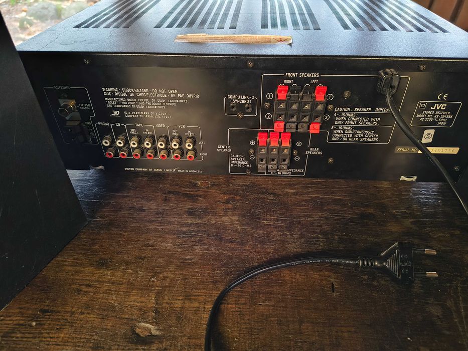 Amplituner JVC RX-554R z pilotem + głośniki