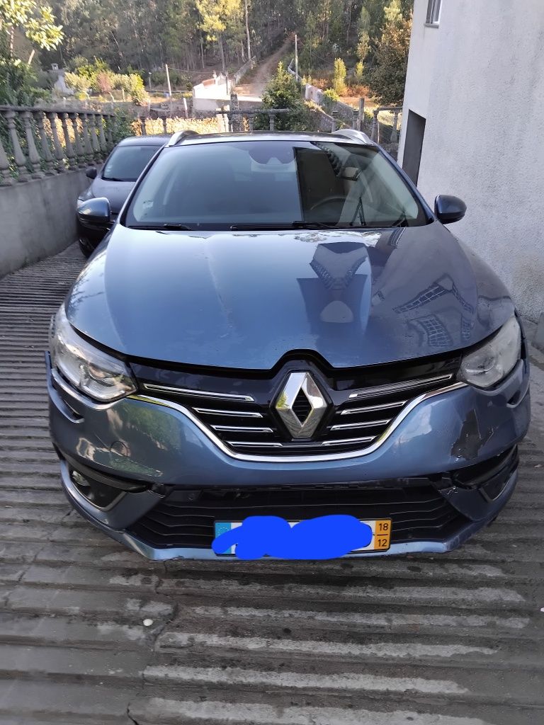 vendo Renault megane IV 1.5 DCI BOSE EDITION 2018  28 mil km  salvado