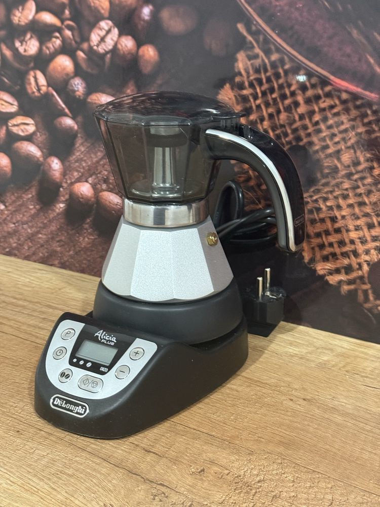 Ekspres kawiarka DELONGHI ALICIA PLUS EMKP 21.B gwarancja
