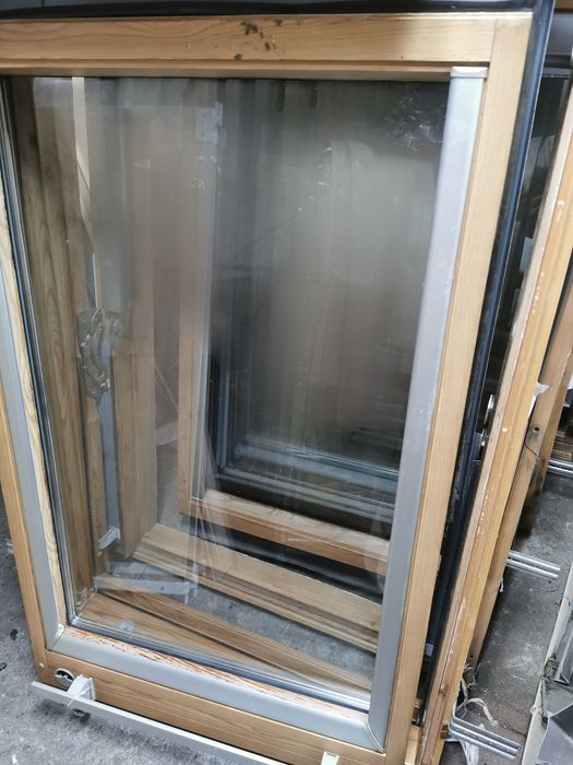 Okna dachowe velux z demontażu 78x114 z opierzeniem