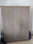 Drewniana szafa Ikea hemnes 3 drzwiowa
