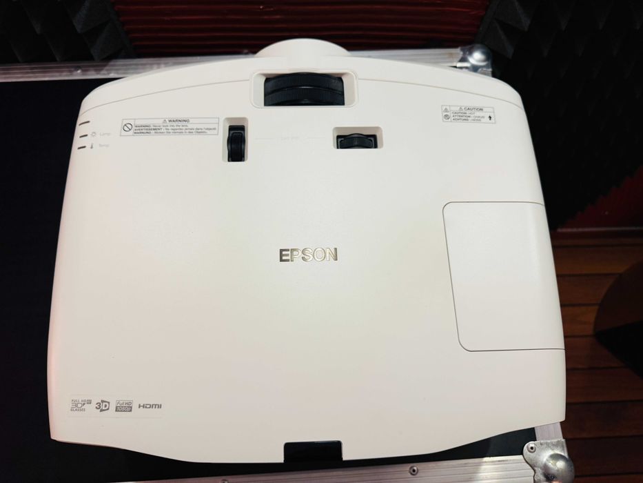 Projektor EPSON EW-TW7200