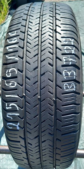 215/65/16C Michelin Agilis 51 106/104T