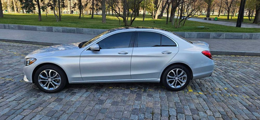 Mercedes-Benz 2015 C-Class