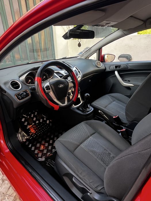 Ford Fiesta - Motor Novo - Carro que dá nas vistas