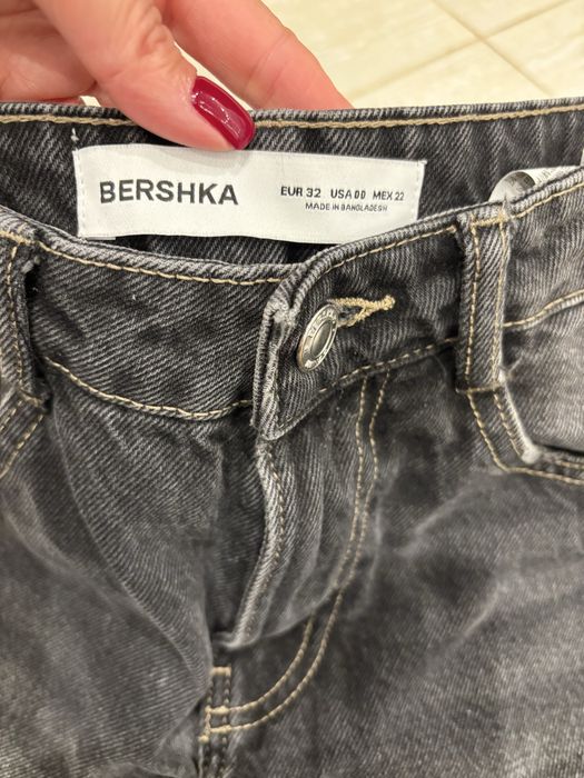 Шорти Bershka 32 розмір