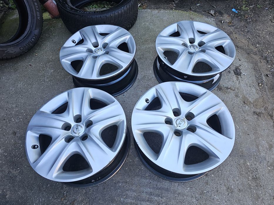 Felgi Stalowe Strukturalne Opel Insignia-B R17 5x115 ET44-7J +Czujniki