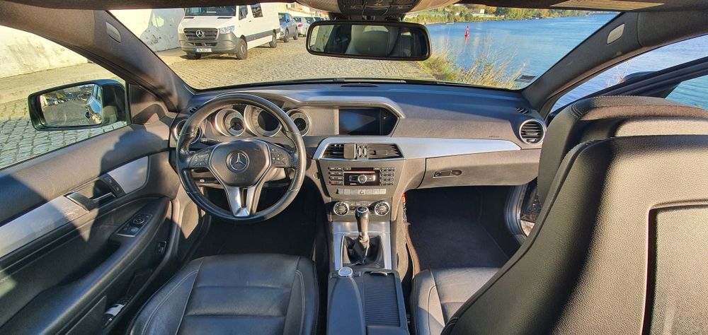 Mercedes benz C220 CDI Coupe BE Nacional