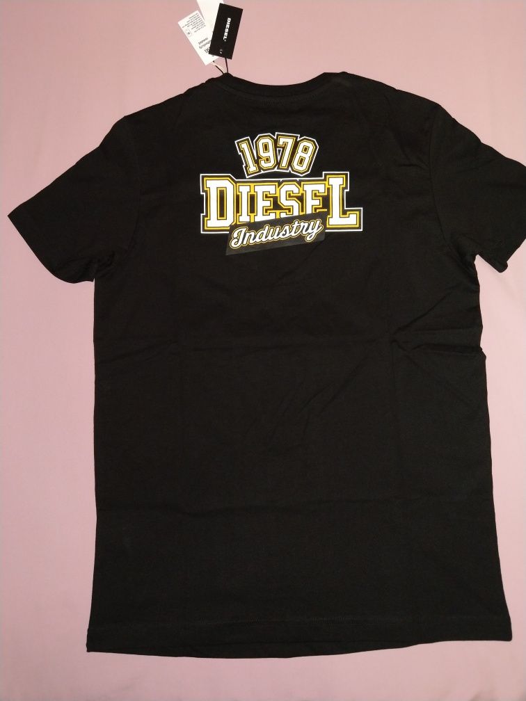 Wyprzedaż t-shirt męski Diesel.
