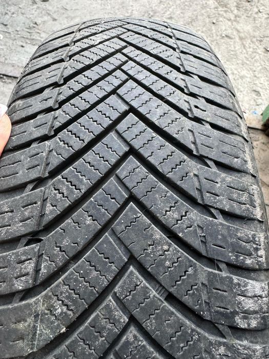 Продам резину б.в  R 15 165/65