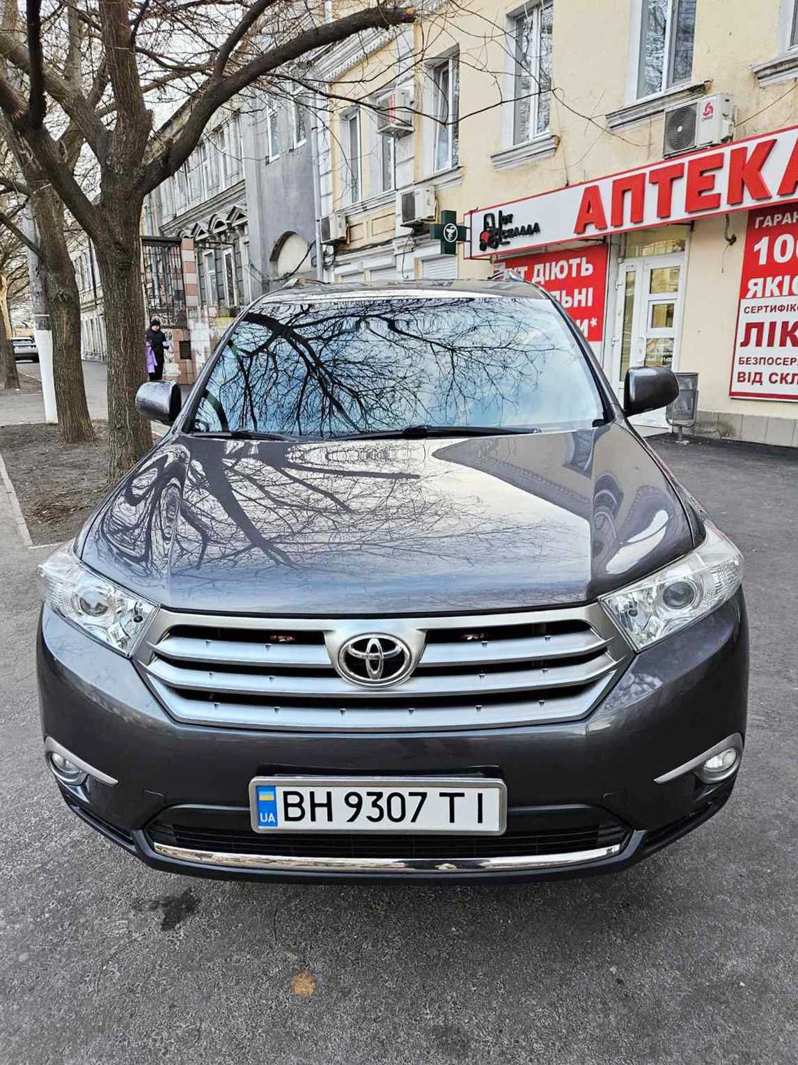 Toyota Highlander 2011 полный привод 3.5 газ/бензин (ЕВРОПА)