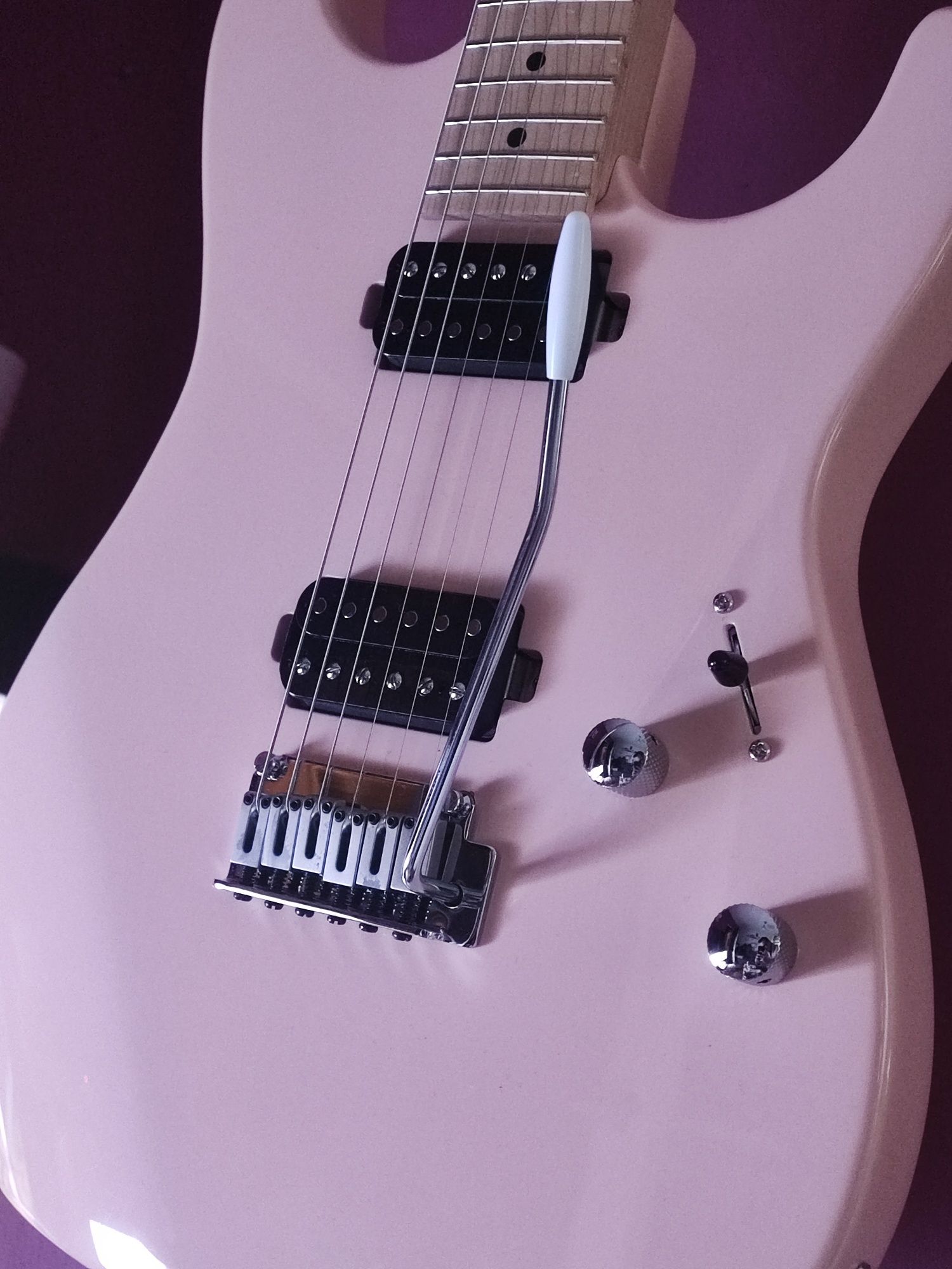 Gitara Elektryczna Corona Modern M Pink