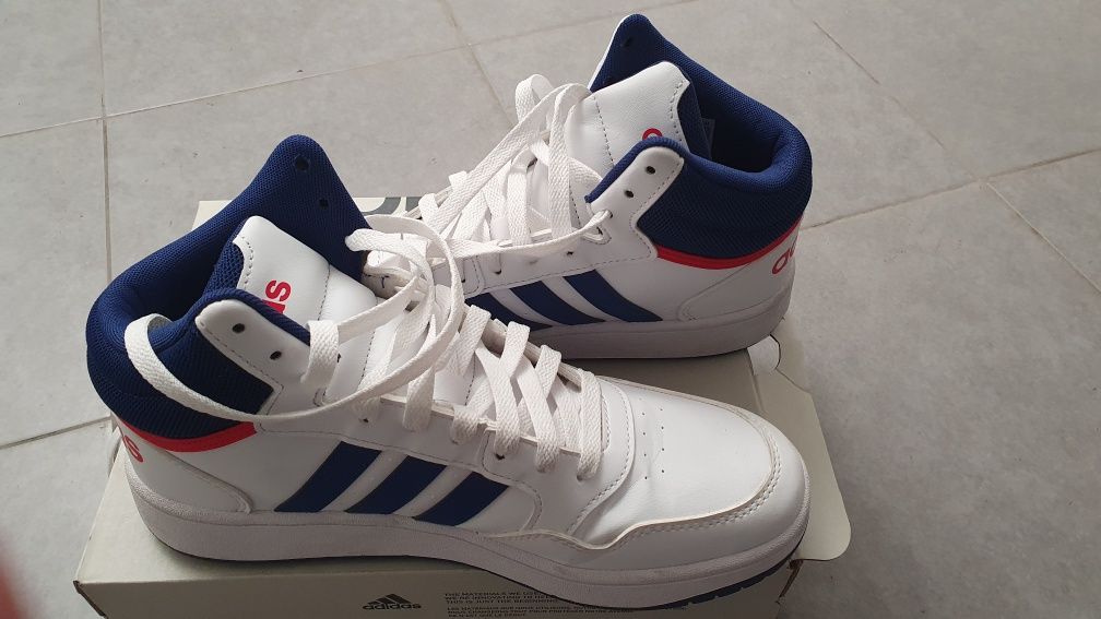 Sapatilhas adidas