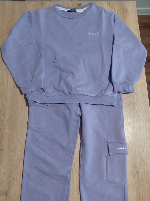 Komplet dresowy rozmiar 128