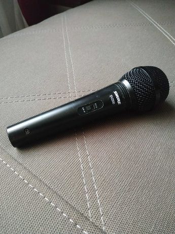 Мікрофон Shure SV200.