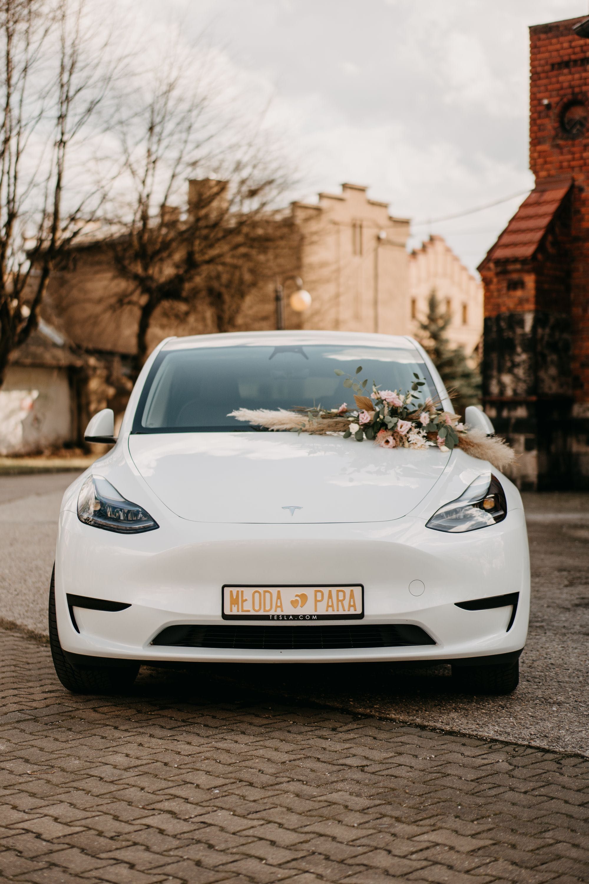 Tesla do ślubu, Tesla Y Long Range z 2023  - samochód do ślubu