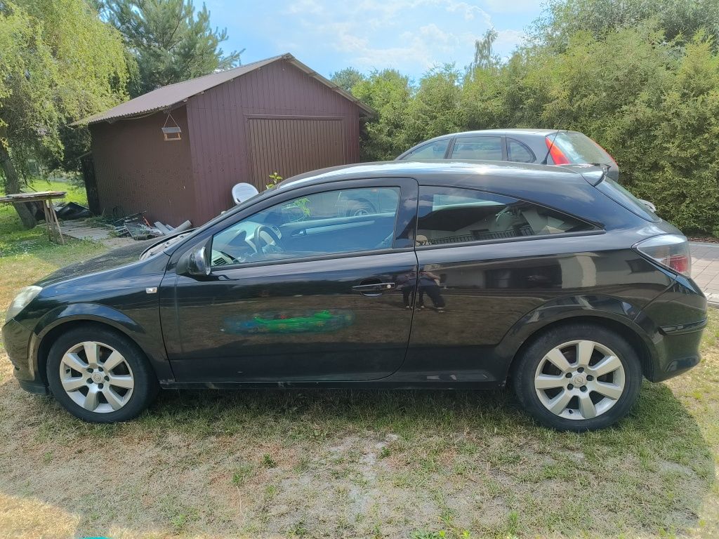 Opel astra h Gtc 2009