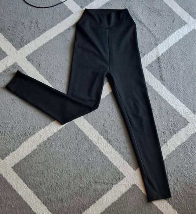 Piękne czarne legginsy S/M
