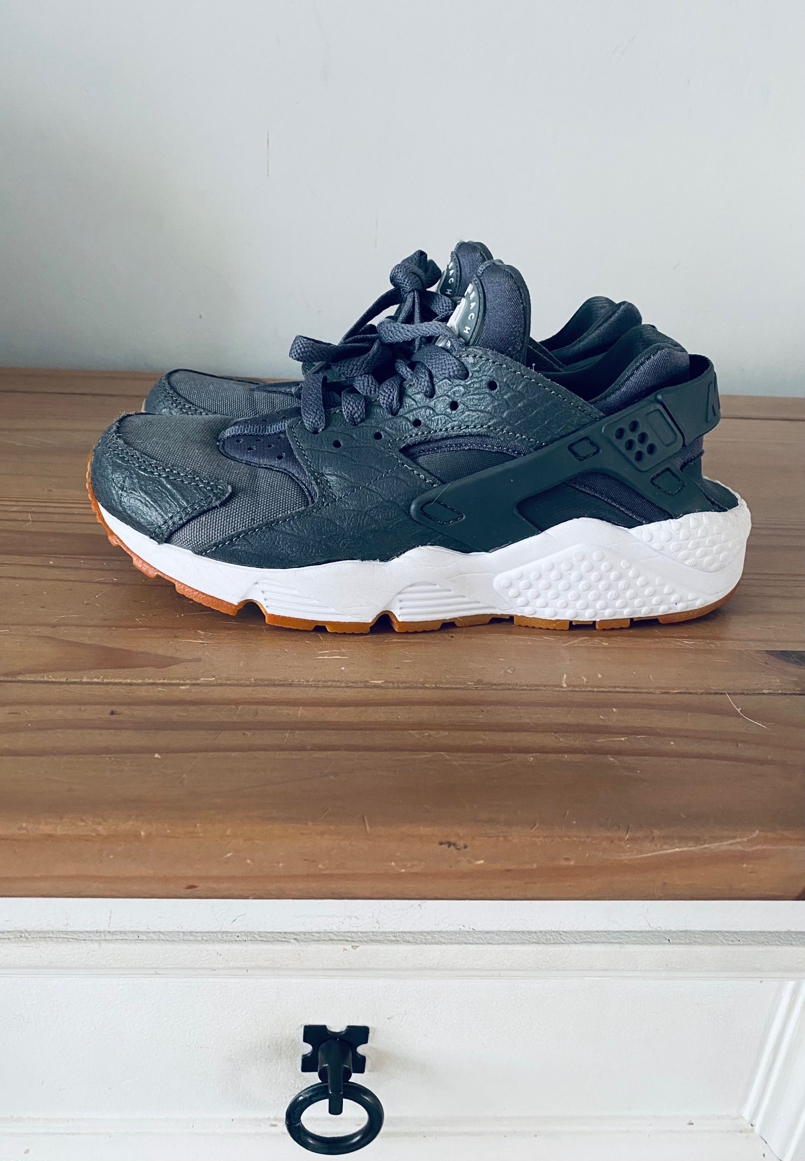 Buty Nike, rozmiar 38