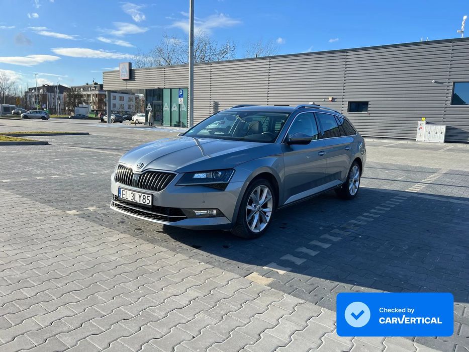 Skoda Superb FV23% | Bezwypadkowy | Bogate wyposażenie | Świetny stan techniczny