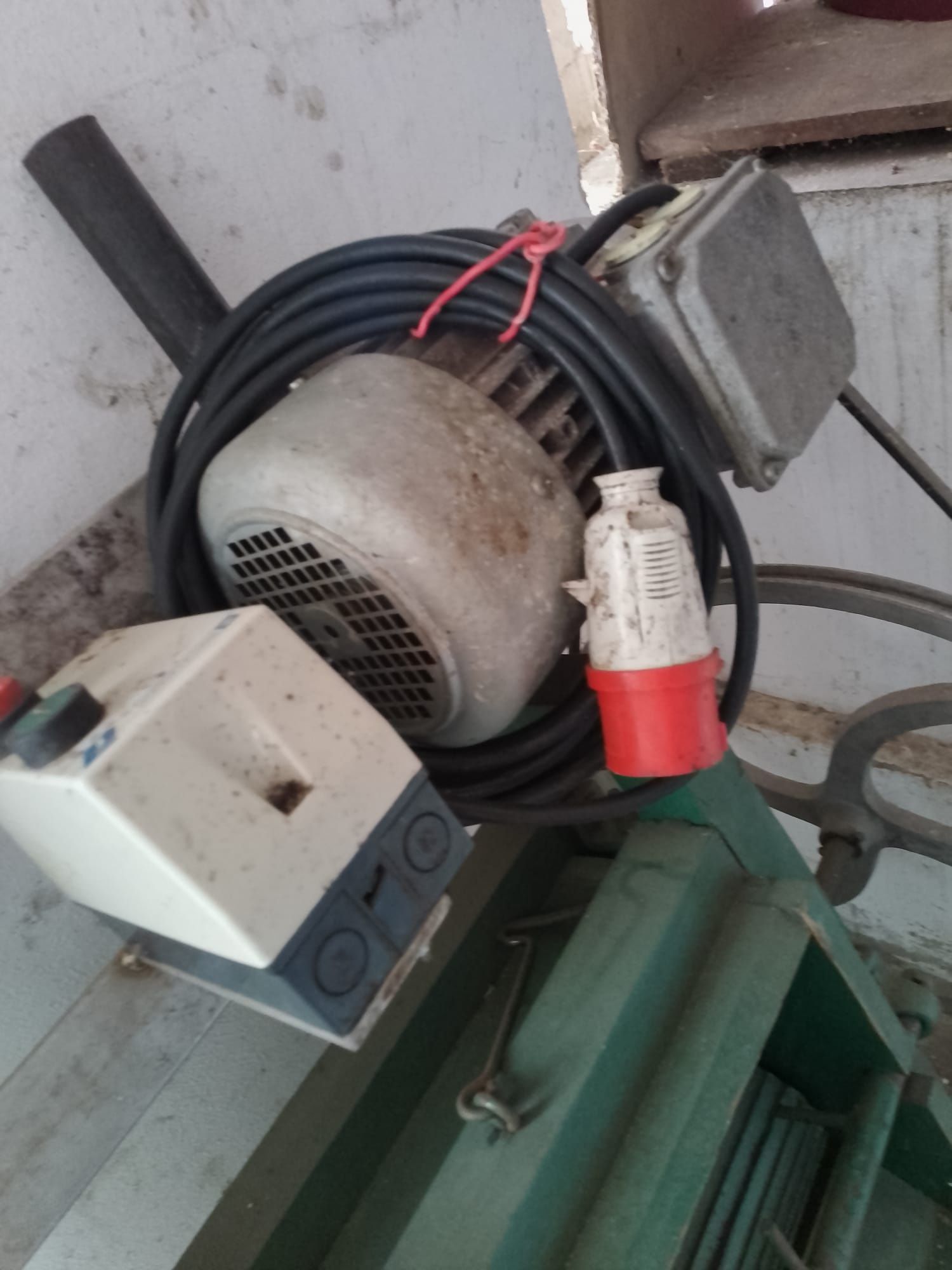 Triturador esmagador de uvas com motor