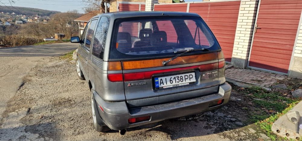 Mitsubishi Space Wagon