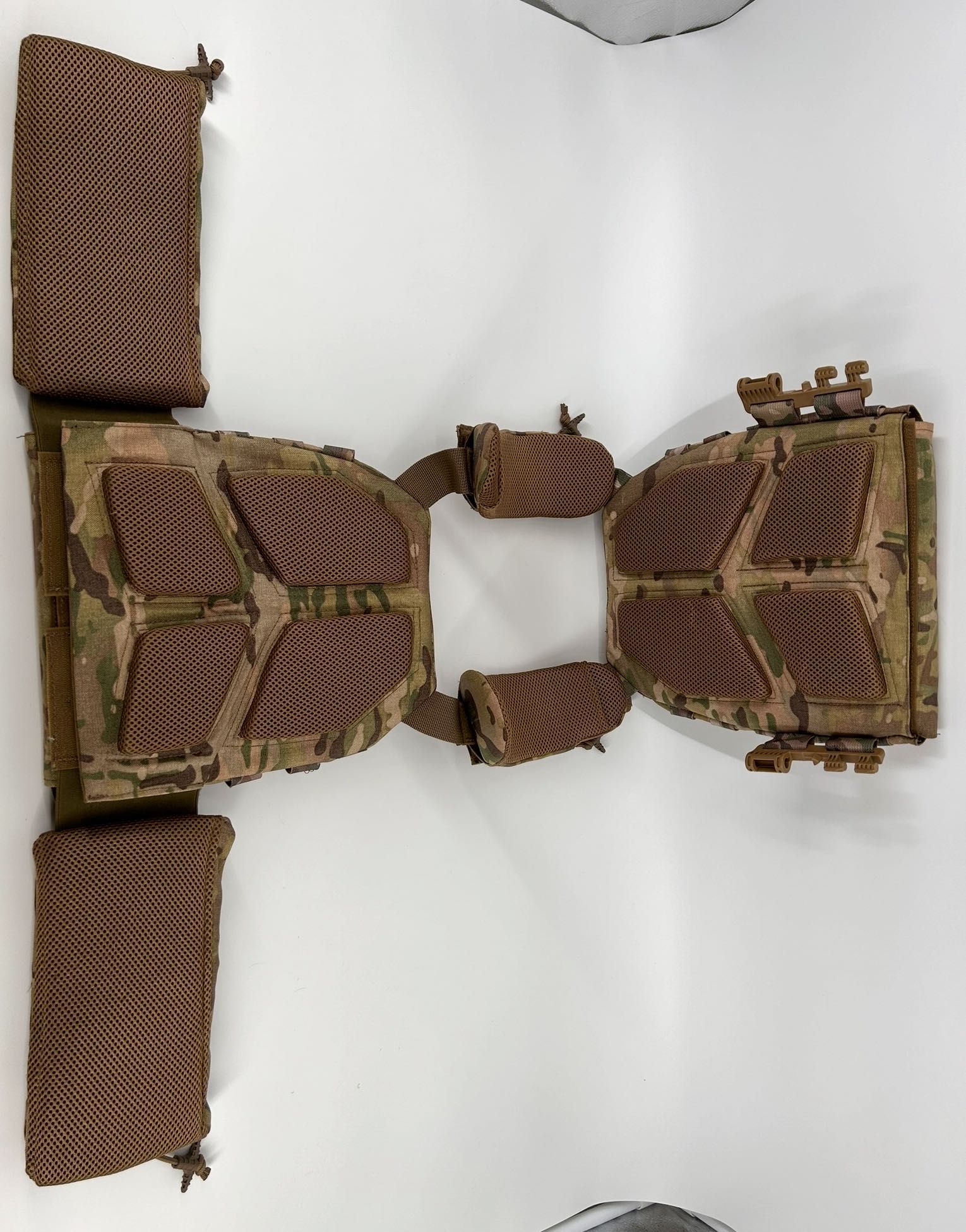 Плитоноска мультикам + підсумки АК Cordura 1000D піксель камербанди
