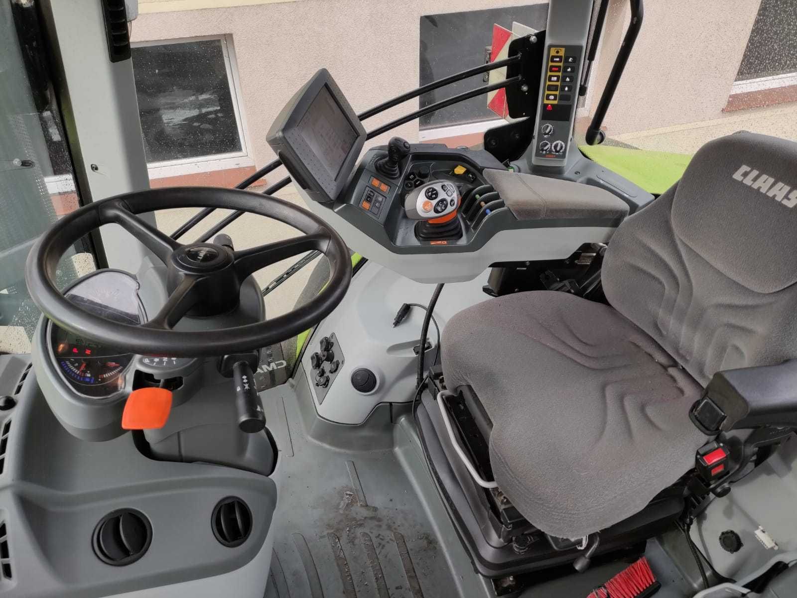 Ciągnik rolniczy Claas Axion 840,850,870,New Holland