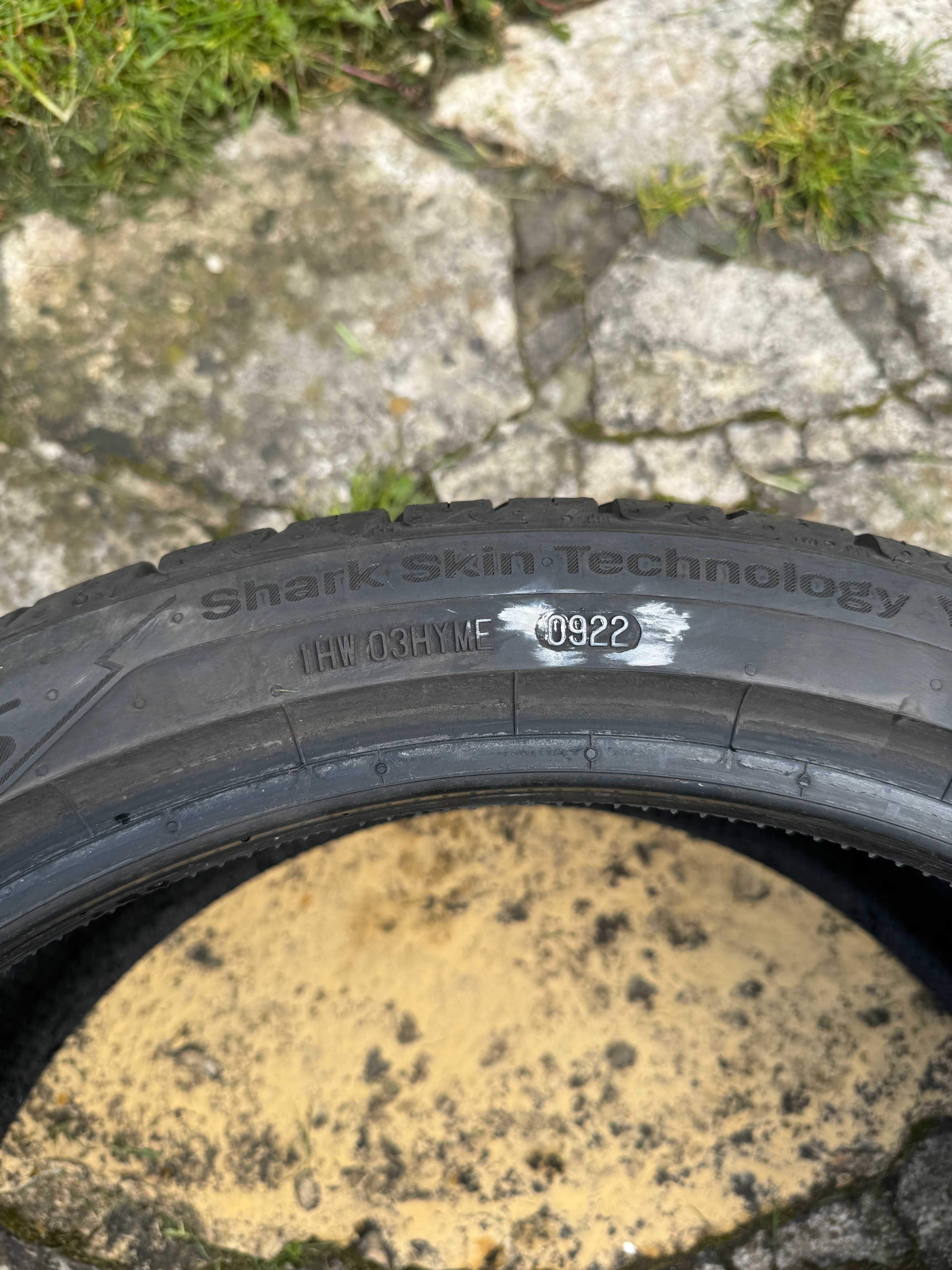 Opony Uniroyal RainSport 5 245/35 R 19.