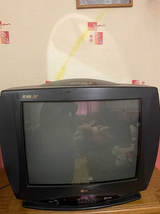 Продам телевизор рабочий LG