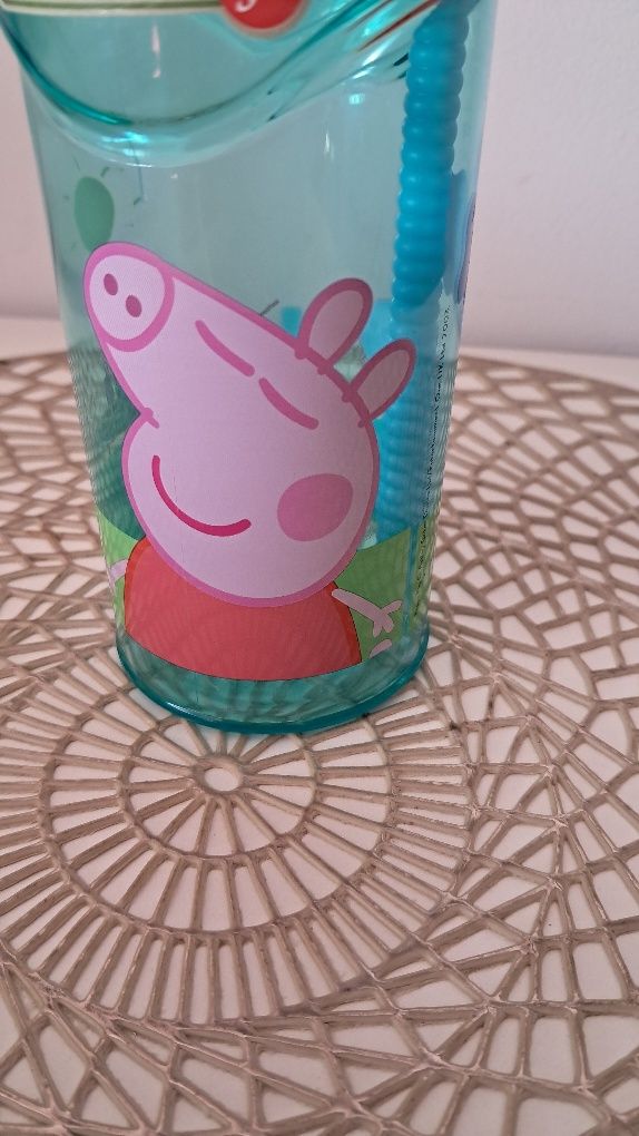 Peppa Pig kubek ze słomka i figurka