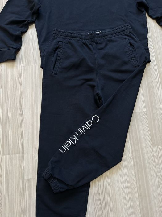 Костюм Calvin Klein M оригинал