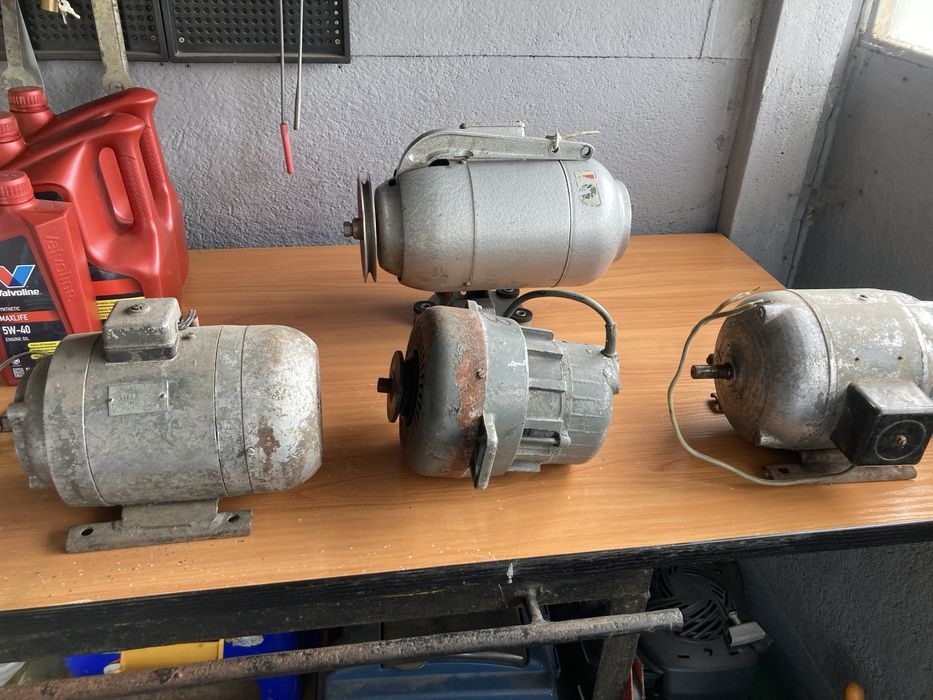 Silniki elektryczne 4 sztuki
