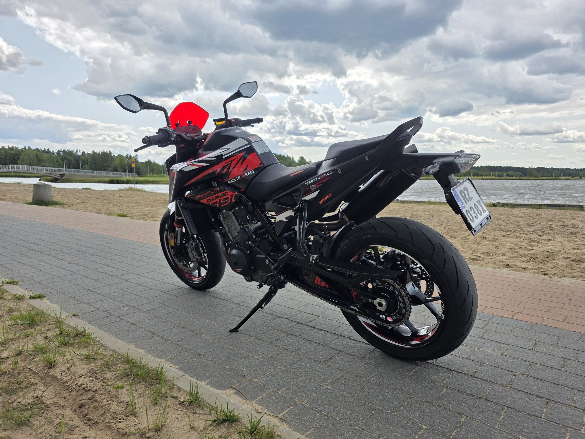 Ktm duke 890 black edition fv vat