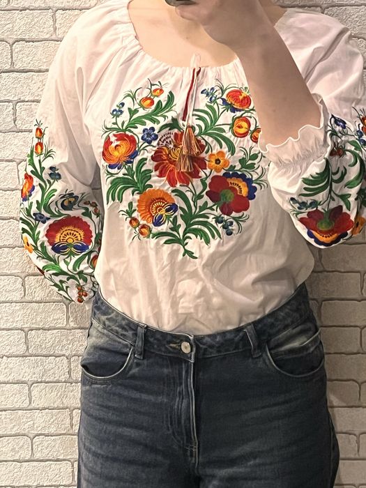 українська діноча вишиванка