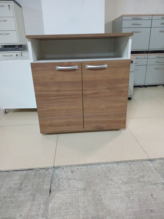 Распродажа шкафы тумбы полиці