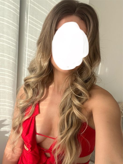 Peruka gęsta falowana ciemny blond