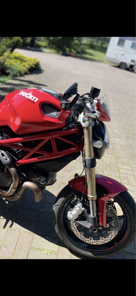 Ducati Monster 1100 Evo (kawasaki honda suzuki bmw)