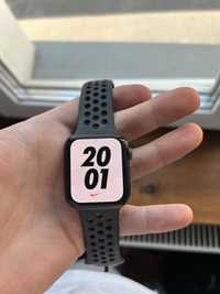 Apple Watch SE Nike Zestaw