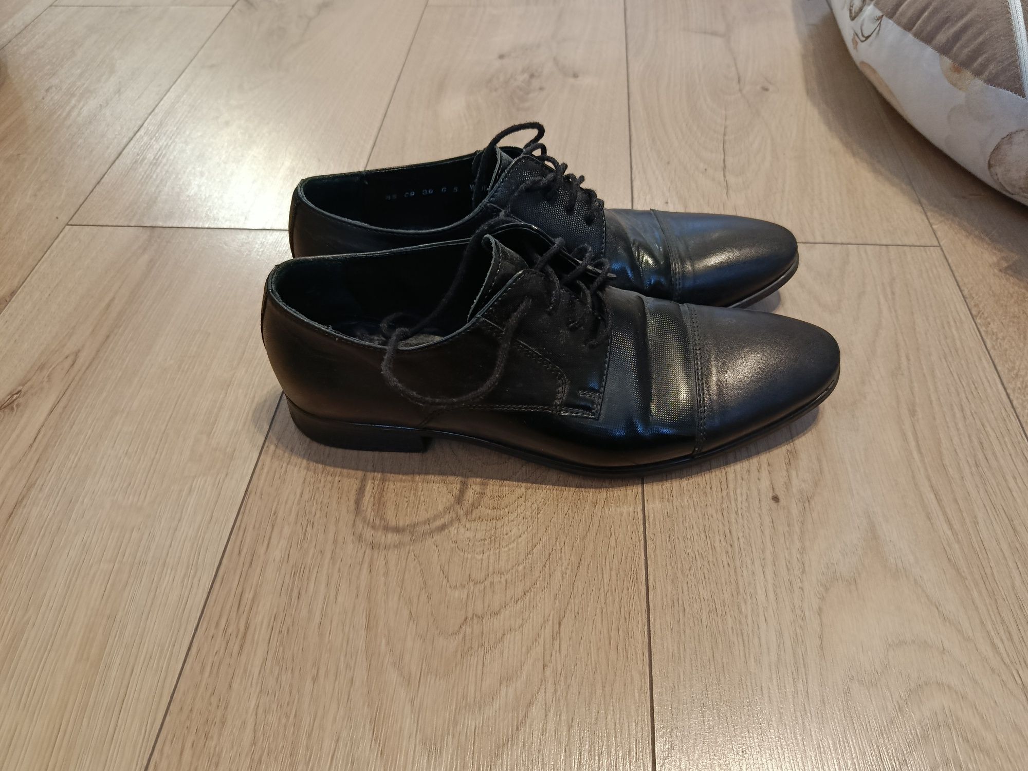 Buty eleganckie Rylko