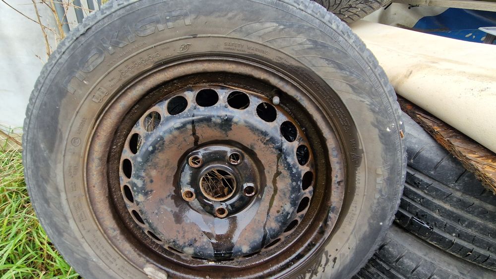 Opony zimowe 195/65/15  5x112 NOKIAN